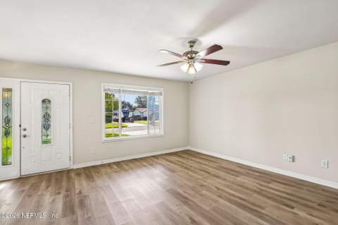 2412 Stonehaven Court, Orange Park FL - photo 6 of 46