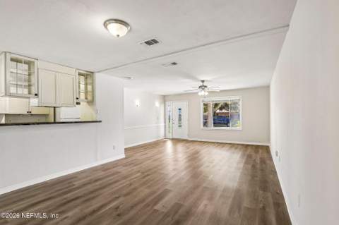 2412 Stonehaven Court, Orange Park FL - photo 8 of 46