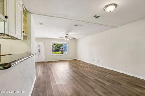 2412 Stonehaven Court, Orange Park FL - photo 9 of 46