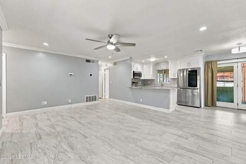 6054 Toyota Drive, Jacksonville FL - photo 6 of 36
