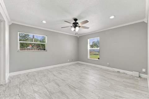 6054 Toyota Drive, Jacksonville FL - photo 15 of 36