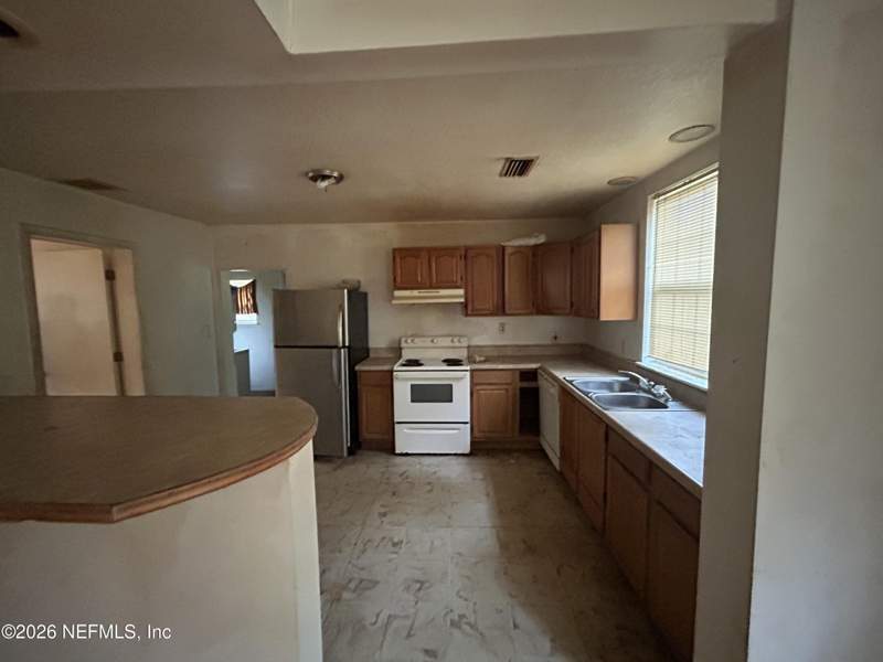 2 bedroom Single Family Residence at 436 King Street, Fehrenbachs, Jacksonville — photo 4