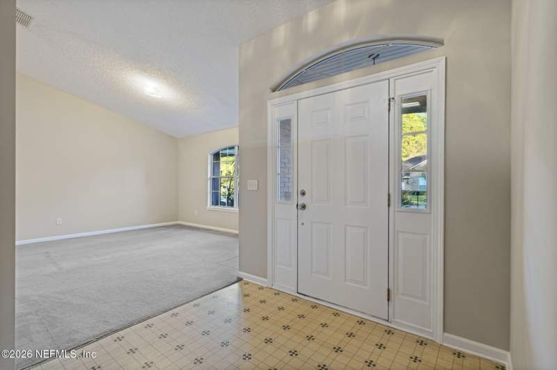 4 bedroom Single Family Residence at 12028 W Liberty Lake Drive, Sweetwater Creek South, Jacksonville — photo 5
