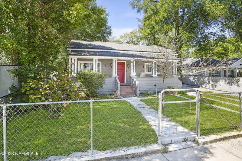 4 bedroom Single Family Residence at 1136 Van Buren Street, Owens, Jacksonville — photo 1