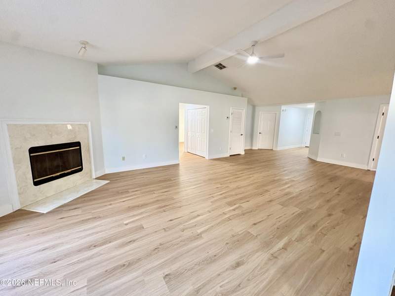 3 bedroom Single Family Residence at 5503 Blue Pacific Drive, Brookhollow, Jacksonville — photo 4