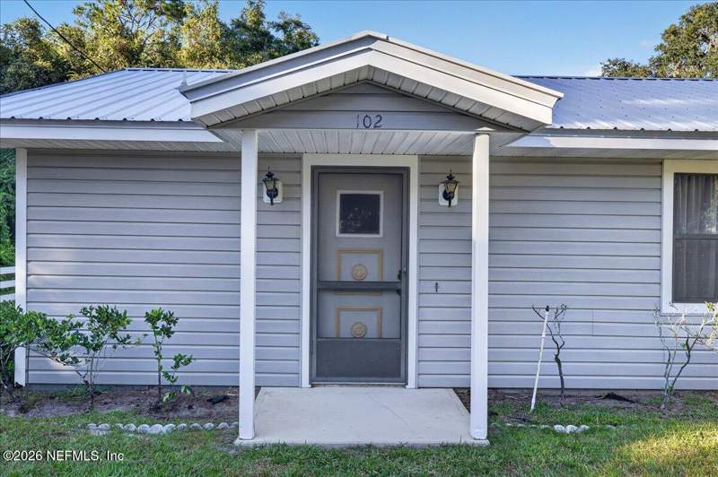 3 bedroom Single Family Residence at 102 Old Shell Harbor Road #-, Satsuma, Satsuma — photo 5