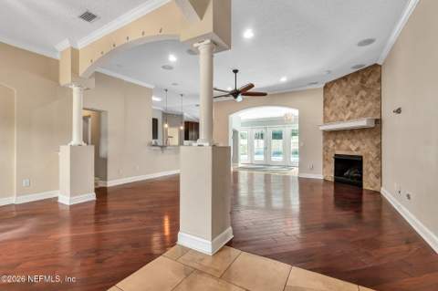 2502 Winged Elm Drive, Jacksonville FL - photo 6 of 24