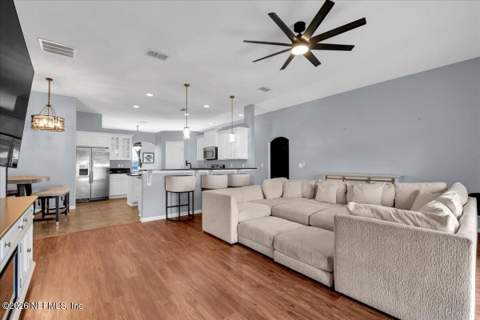 901 Raindrop Lane, Middleburg FL - photo 9 of 37