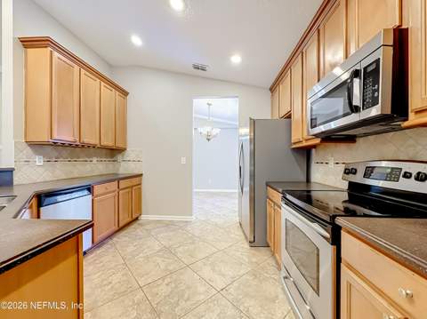 808 Bonaparte Landing Boulevard, Jacksonville FL - photo 13 of 44