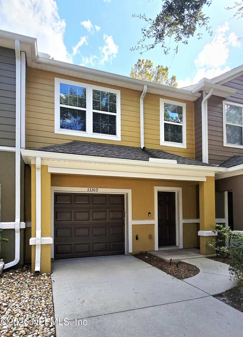 3 bedroom Townhouse at 13309 Solar Drive, Verano At Bartram Park, Jacksonville — photo 1