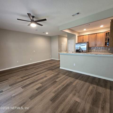 13309 Solar Drive, Jacksonville FL - photo 7 of 26