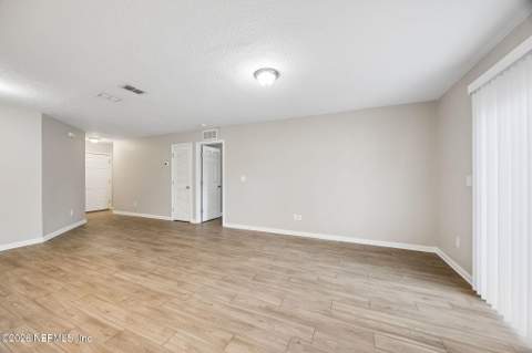 2055 Dean A Avenue, Jacksonville FL - photo 8 of 29