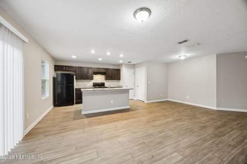 2055 Dean A Avenue, Jacksonville FL - photo 11 of 29