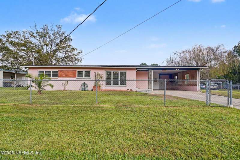 3 bedroom Single Family Residence at 6329 Cherry Laurel Drive, Cedar Hills, Jacksonville — photo 1