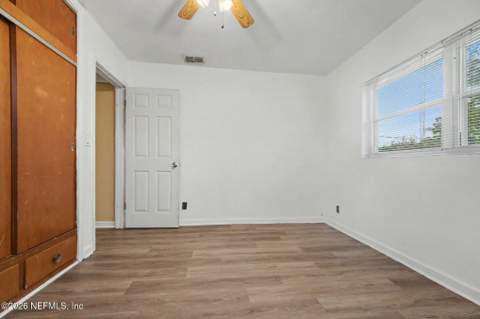 6329 Cherry Laurel Drive, Jacksonville FL - photo 22 of 35