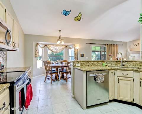 14137 Twin Falls Drive, Jacksonville FL - photo 12 of 51