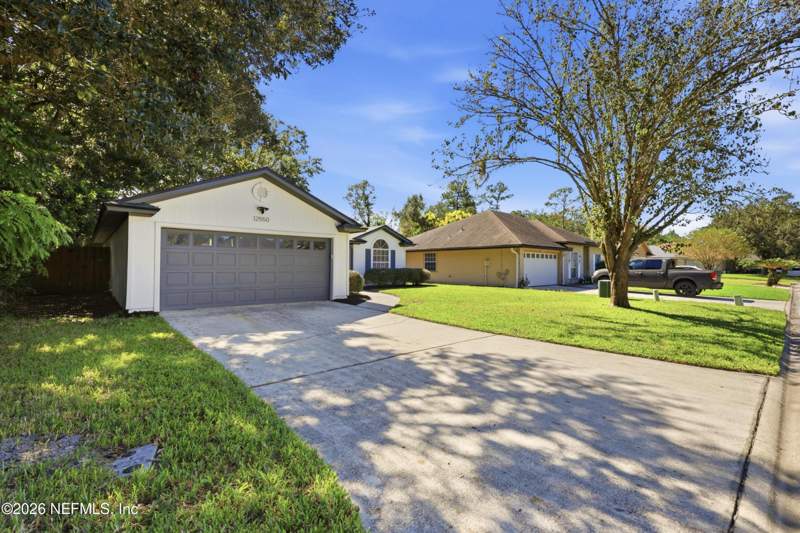 3 bedroom Single Family Residence at 12550 Hunters Branch Way, Hunters Ridge, Jacksonville — photo 3