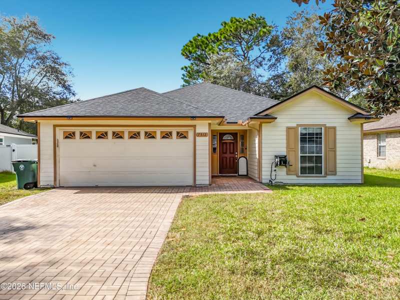 3 bedroom Single Family Residence at 7512 S Fawn Lake Drive, Deer Cove, Jacksonville — photo 1