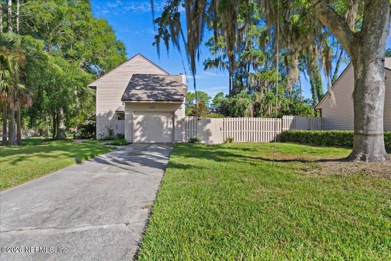 2 bedroom Townhouse at 4107 Piney Branch Court, Raintree, Jacksonville — photo 5