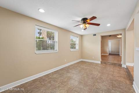 305 Hopkins Street, Neptune Beach FL - photo 16 of 42