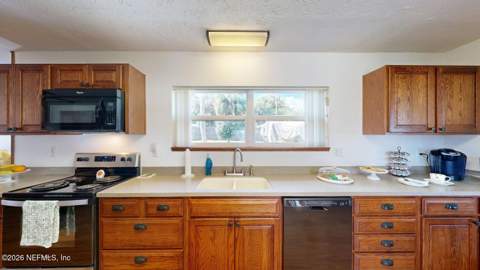 703 N Lake Street, Crescent City FL - photo 13 of 39