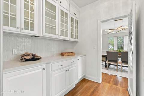 2311 Laurel Road, Jacksonville FL - photo 10 of 78