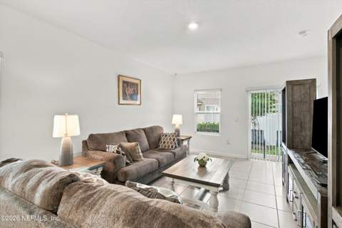 3983 Haymon Avenue, Jacksonville FL - photo 14 of 43