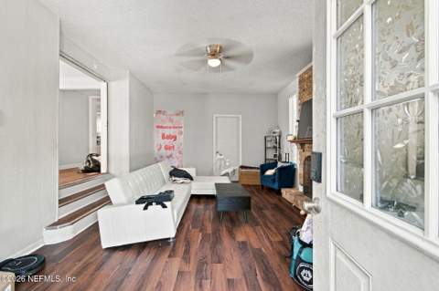8736 Noroad, Jacksonville FL - photo 9 of 54