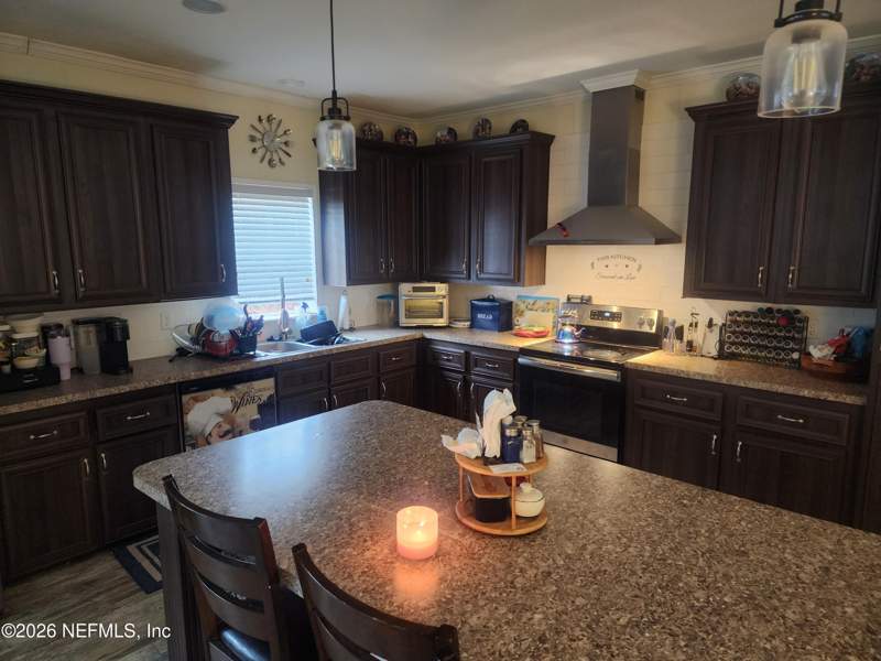 3 bedroom Single Family Residence at 638 Walnut Street, Welaka, Welaka — photo 4