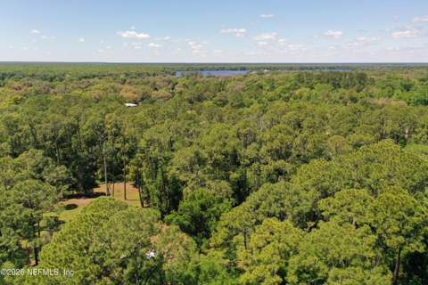 638 Walnut Street, Welaka FL - photo 10 of 27