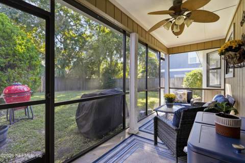 2335 Indian Springs Drive, Jacksonville FL - photo 24 of 32