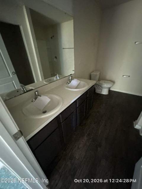 6104 Bucking Bronco Drive, Jacksonville FL - photo 7 of 9