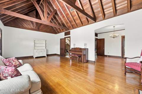1305 Pinetree Road, Jacksonville FL - photo 13 of 53