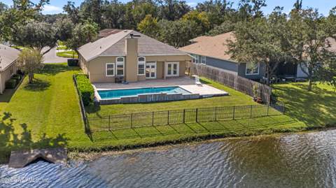 8341 Warlin Drive, Jacksonville FL - photo 11 of 45
