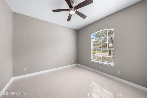 8341 Warlin Drive, Jacksonville FL - photo 17 of 45