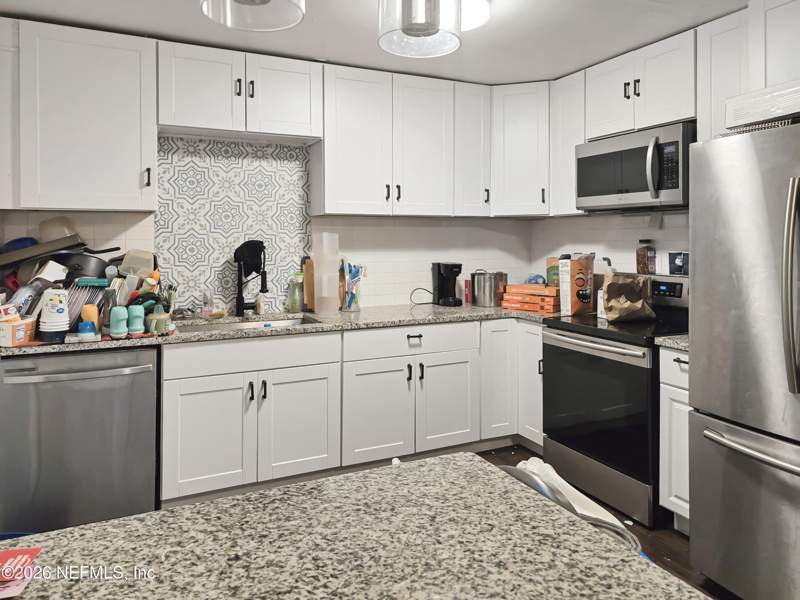 4 bedroom Single Family Residence at 2442 Evernia Road, Arlington Hills, Jacksonville — photo 4