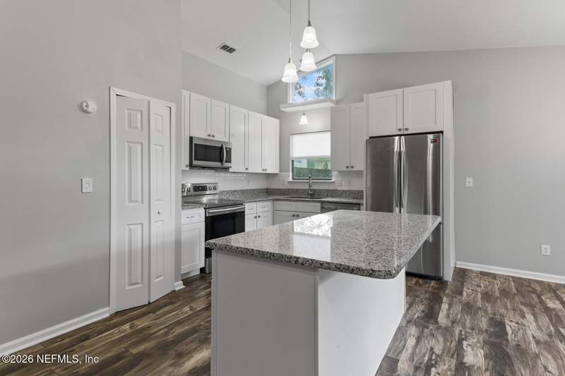 3 bedroom Single Family Residence at 13922 S Tiffany Pines Circle, Tiffany Pines, Jacksonville — photo 5
