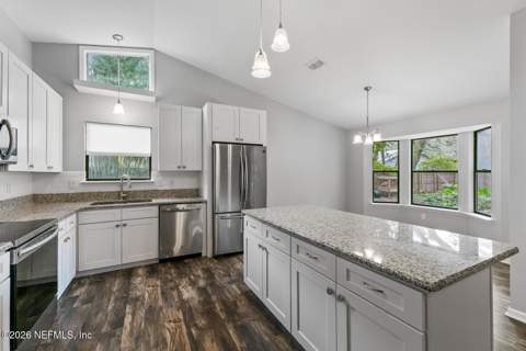 13922 S Tiffany Pines Circle, Jacksonville FL - photo 7 of 24