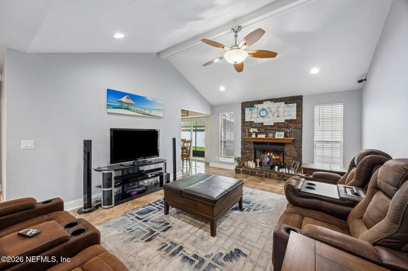 3 bedroom Single Family Residence at 10639 Squires Court, Windermere, Jacksonville — photo 4