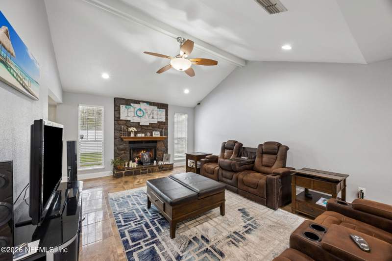 3 bedroom Single Family Residence at 10639 Squires Court, Windermere, Jacksonville — photo 5