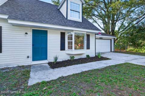 4828 Ricker Road, Jacksonville FL - photo 7 of 76