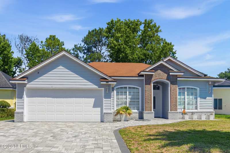 4 bedroom Single Family Residence at 1933 Willesdon Drive, Sutton Lakes, Jacksonville — photo 1