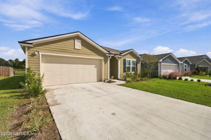 4 bedroom Single Family Residence at 5597 Rustic Thorn Road, Copes Landing Phase 1, Jacksonville — photo 4