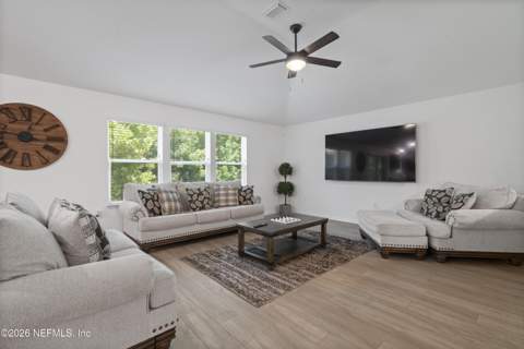 1558 Tanoan Drive, Jacksonville FL - photo 8 of 37
