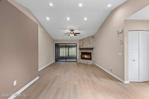 9360 Craven Road #807, Jacksonville FL - photo 8 of 57