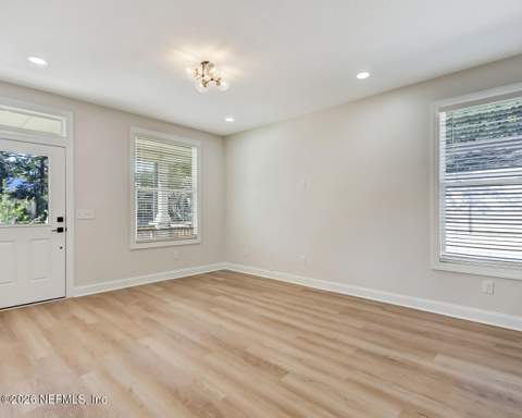 1715 Ionia Street, Jacksonville FL - photo 21 of 40