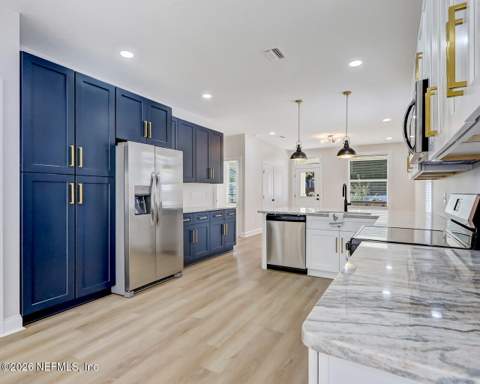 1715 Ionia Street, Jacksonville FL - photo 15 of 40