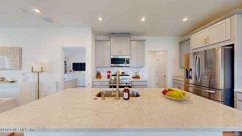 13372 Holsinger Boulevard, Jacksonville FL - photo 8 of 52
