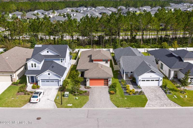 4 bedroom Single Family Residence at 9997 Invention Lane, Kettering at eTown, Jacksonville — photo 5