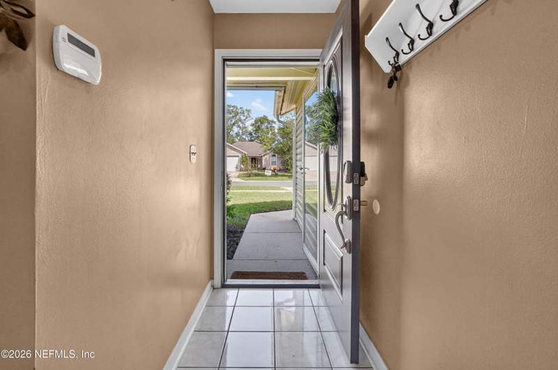 3 bedroom Single Family Residence at 2702 Mc Cormick Woods Drive, Mccormick Woods, Jacksonville — photo 4